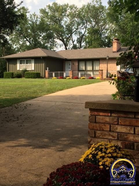 1903 SW Valley Glen Rd, Topeka, KS 66615 - photo 1