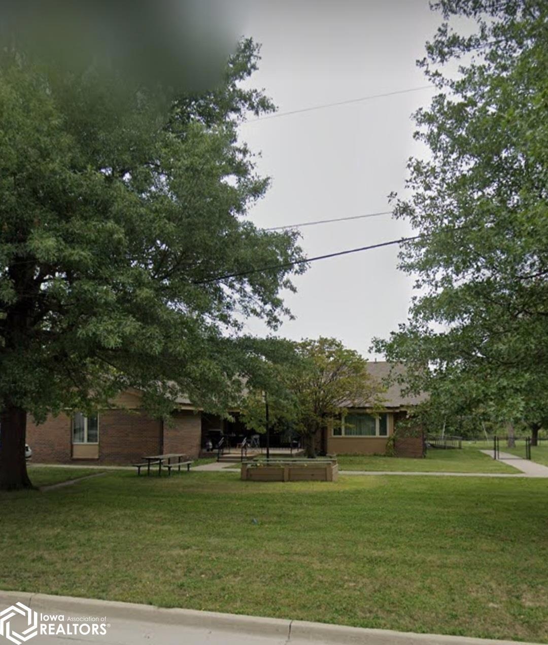 517 E Ayers St, Osceola, IA 50213 - photo 1
