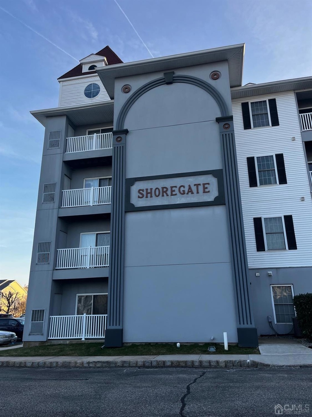 Shore Gate Village Grand Condominium unit 316, South Amboy, NJ 08879 - photo 1
