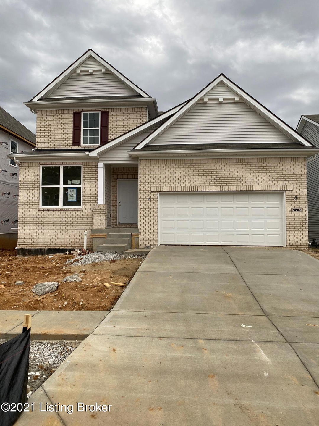 9207 Tamarack Grove Ln, Louisville, KY 40291 - photo 1