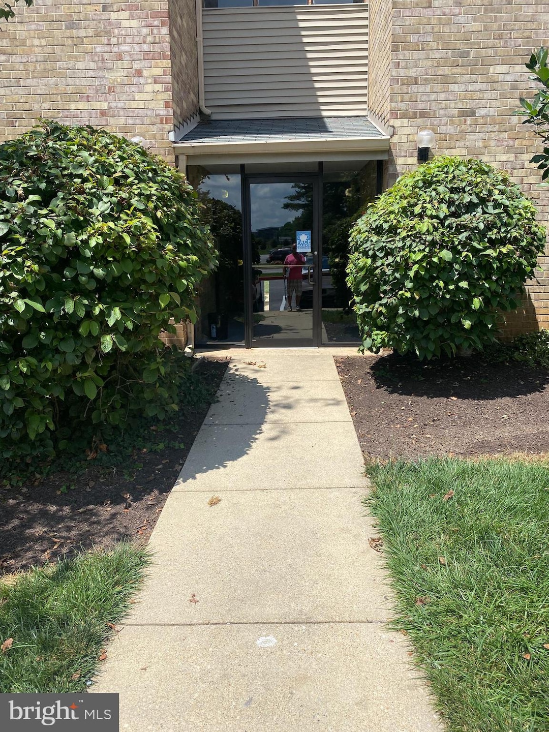 10596 Twin Rivers Rd unit F2, Columbia, MD 21044 - photo 1