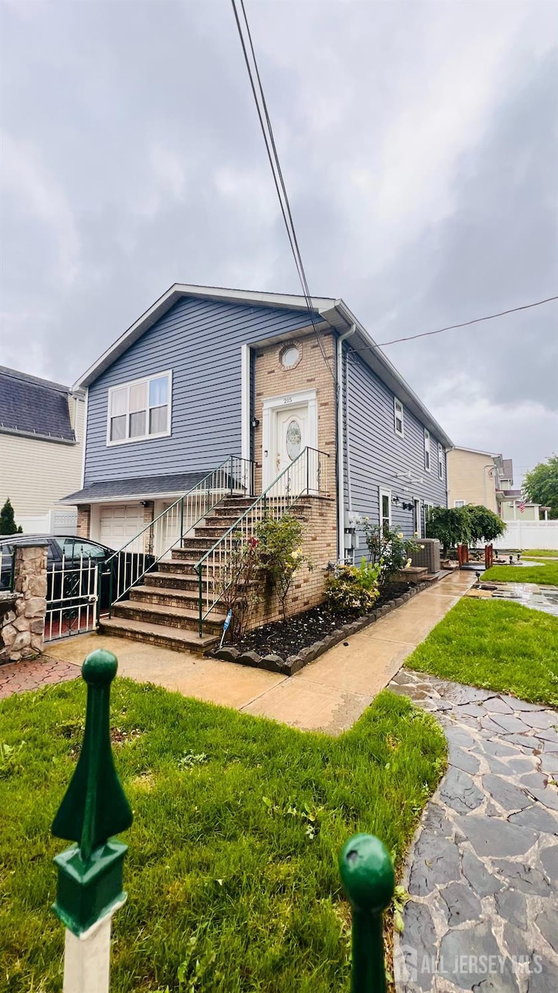 For Rent $2,500/month