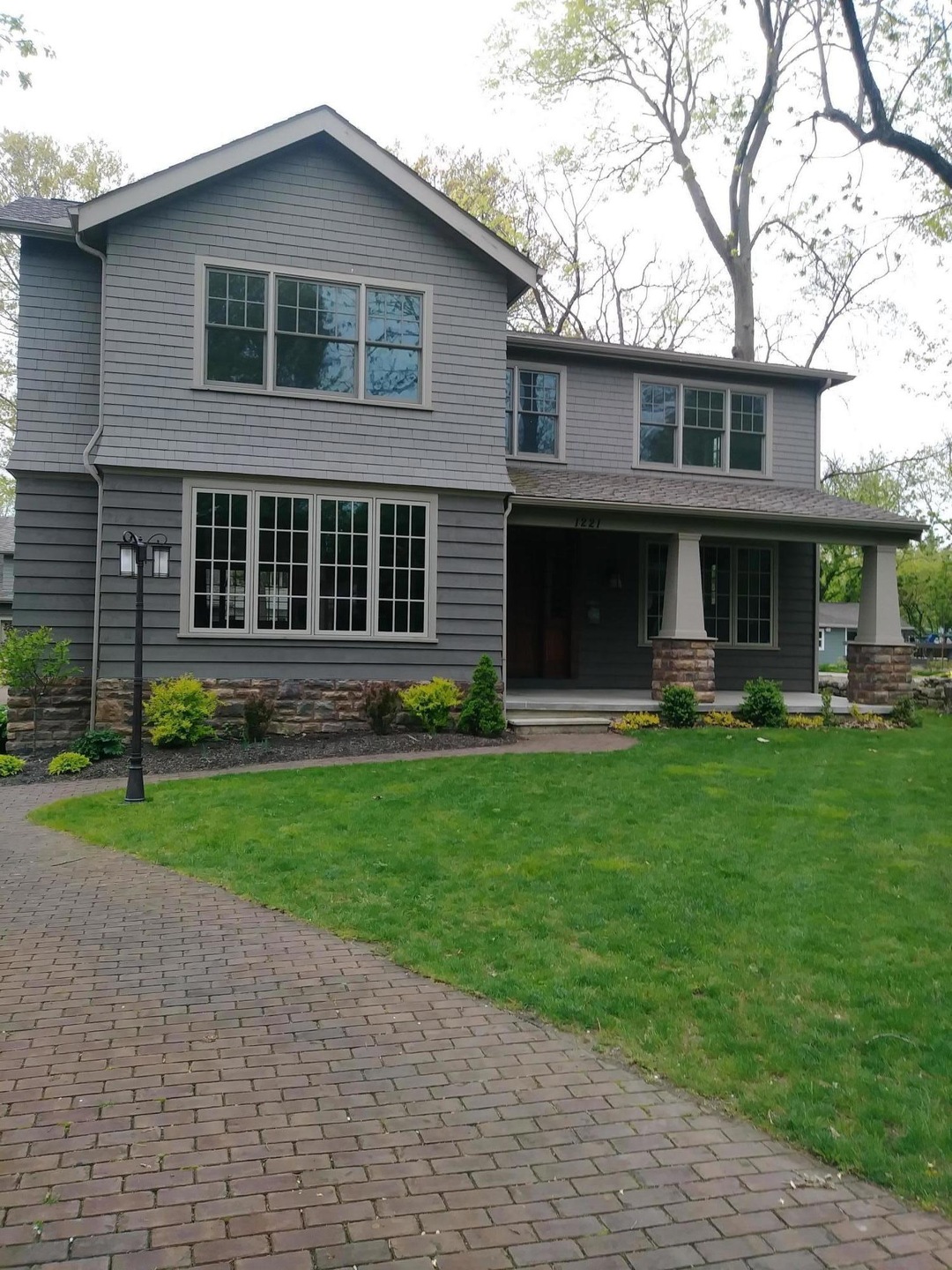 1221 Cambridge Blvd, Marble Cliff, OH 43212 - photo 1