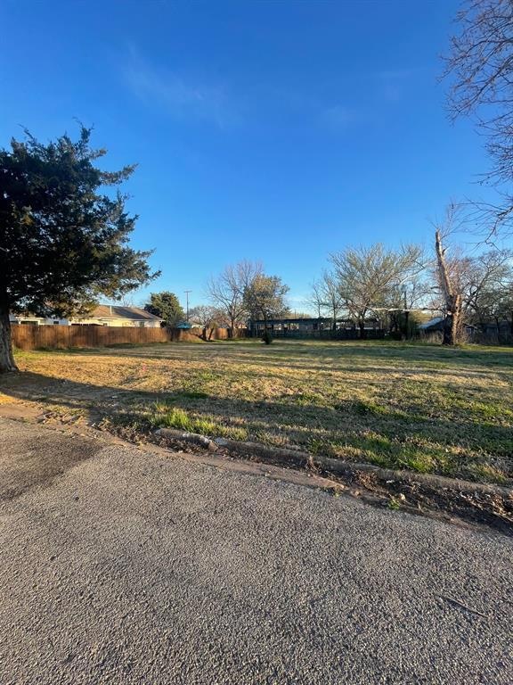 604-608 W Florence St, Denison, TX 75020 - photo 1