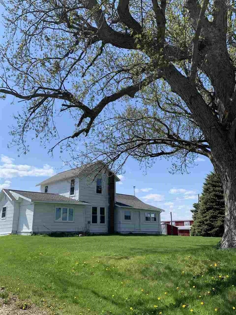 7113 N Pleasant Prairie Rd, Evansville, WI 53536 - photo 1