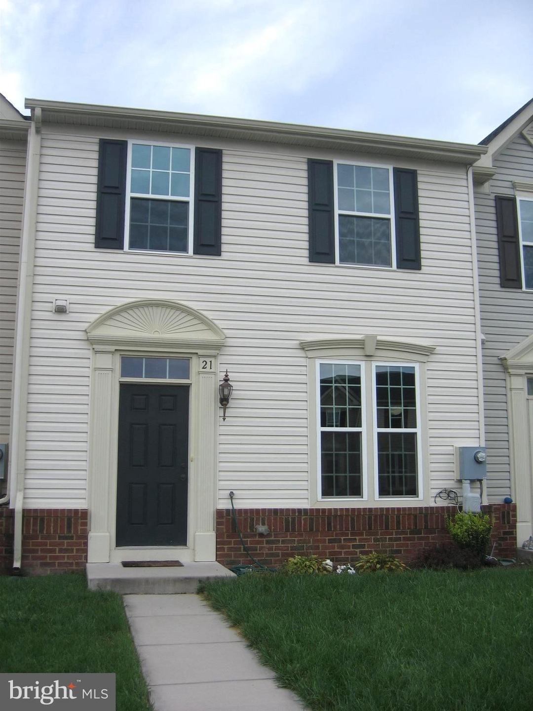 21 Erie Place, Falling Waters, WV 25419 - photo 1