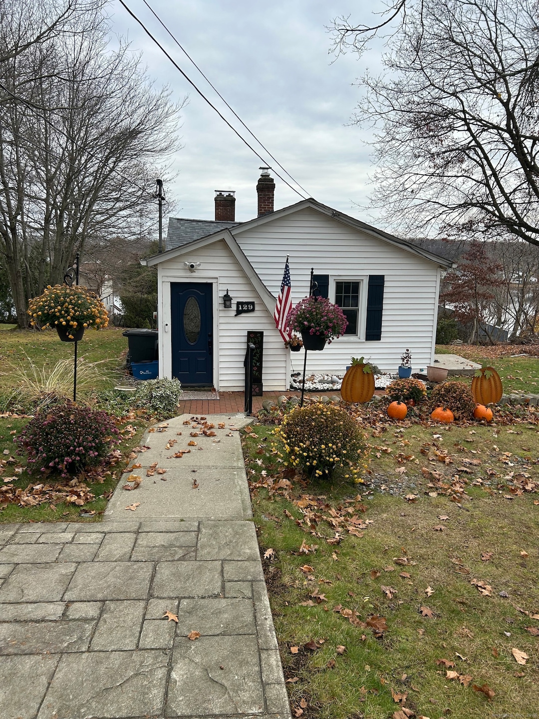 129 Farview Ave, Wolcott, CT 06716 - photo 1