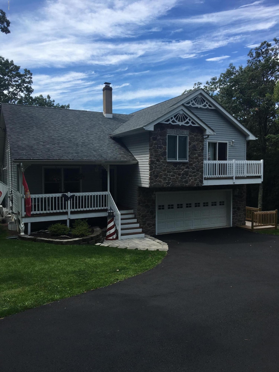 127 Bayberry Dr, Dingmans Ferry, PA 18328 - photo 1