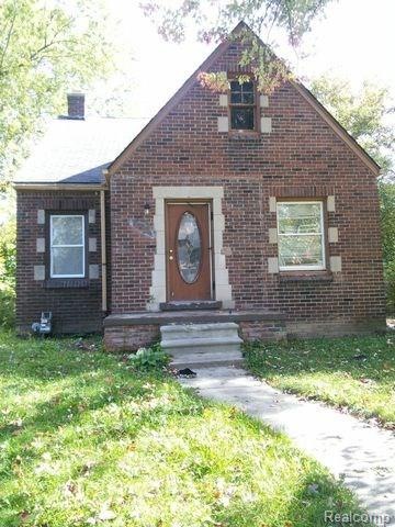 16608 TRINITY.jpg