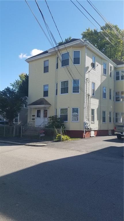 175 Baxter St, Pawtucket, RI 02861 - photo 1