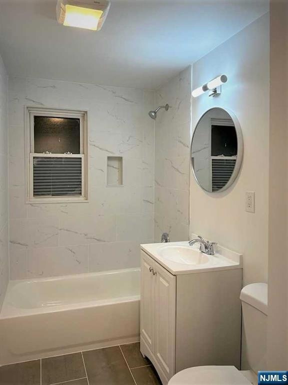 48 Penobscot St unit 2, Clifton, NJ 07013 - photo 1