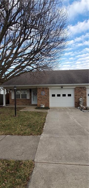 483 Fleetwood Ln, Franklin, IN 46131 - photo 1