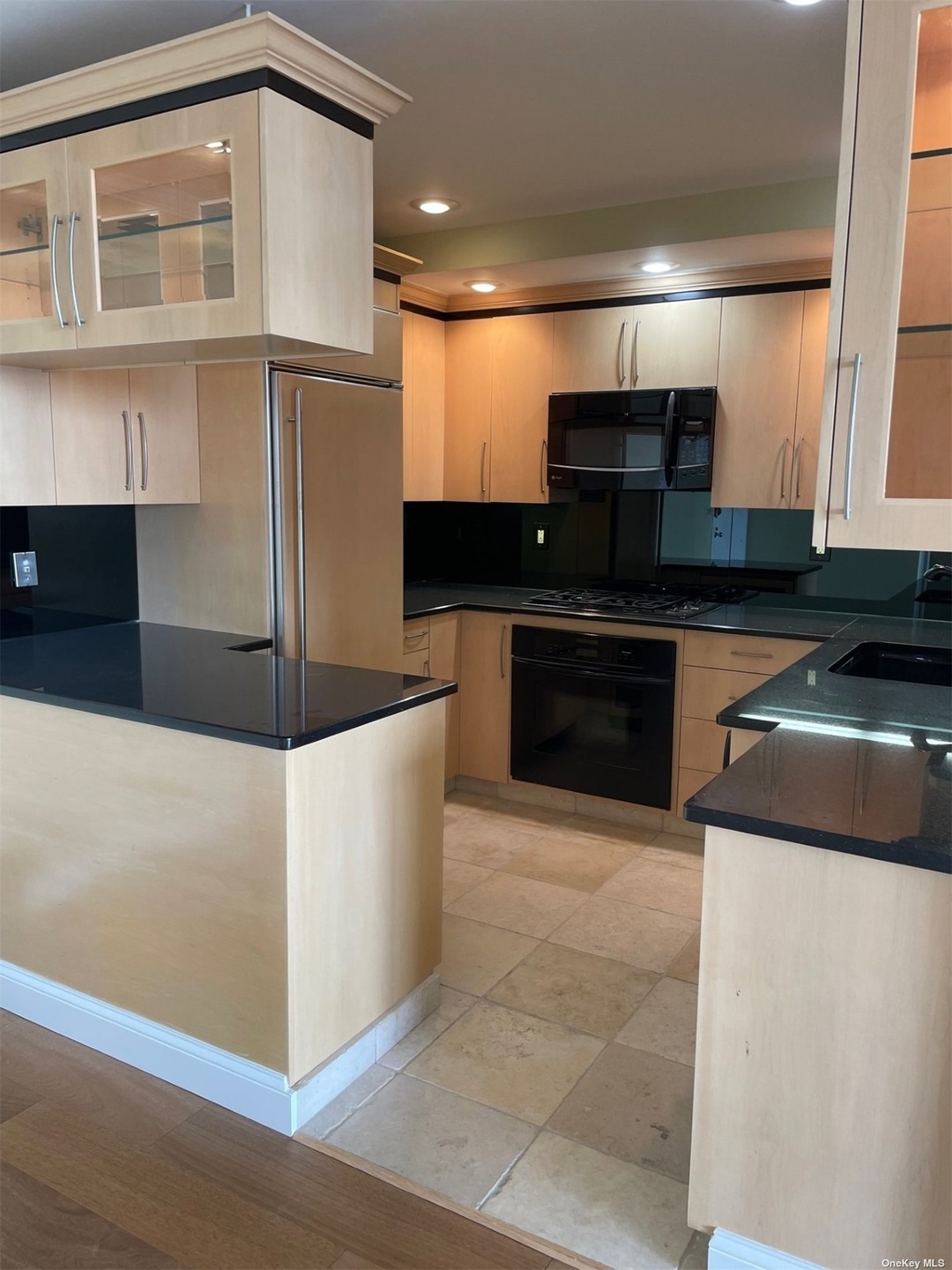 The Bay Club unit PHG, Bayside, NY 11360 - photo 1