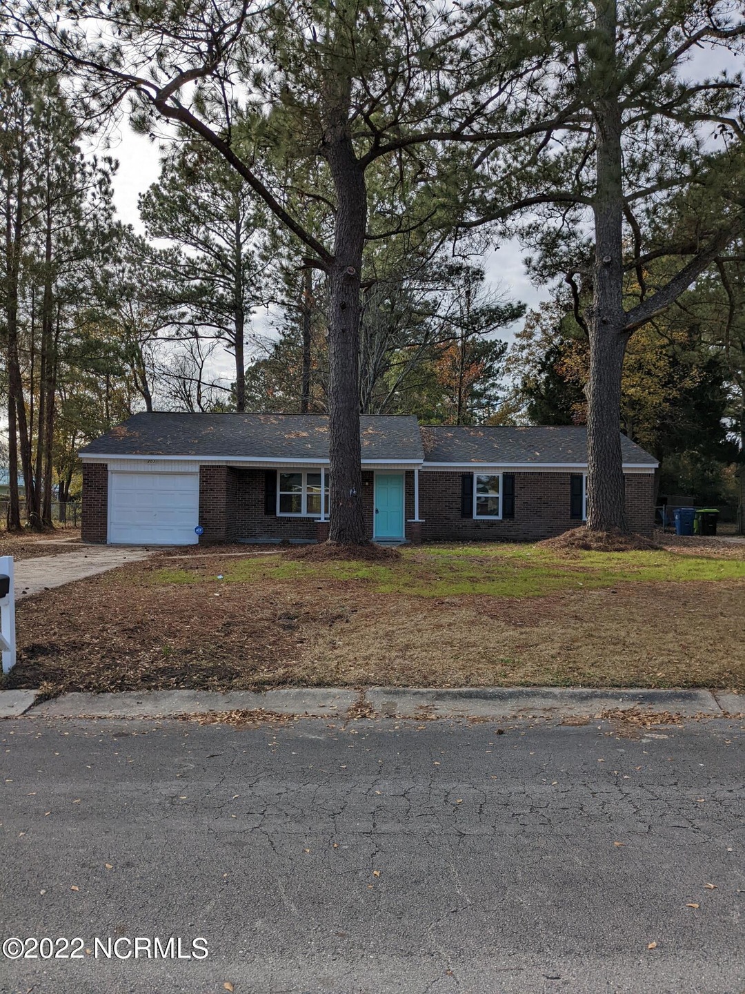 203 Thames Dr, Jacksonville, NC 28546 - photo 1