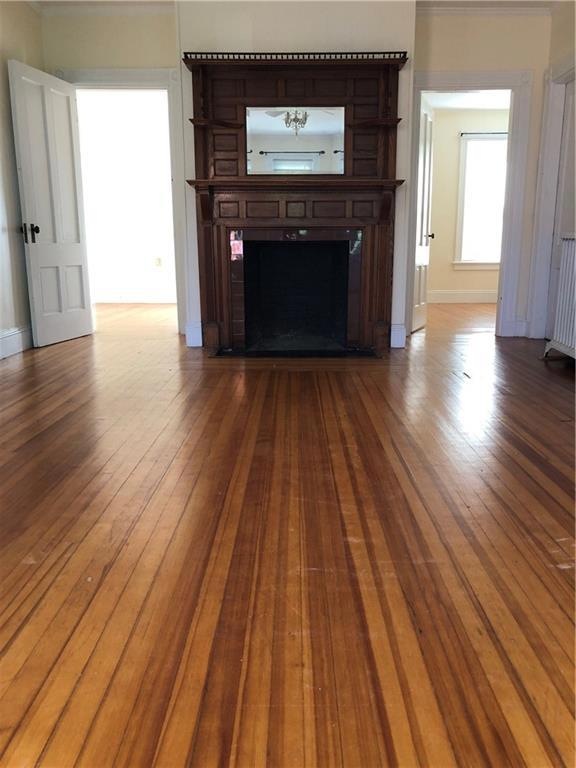 19 Rhode Island Ave, Newport, RI 02840 - photo 1