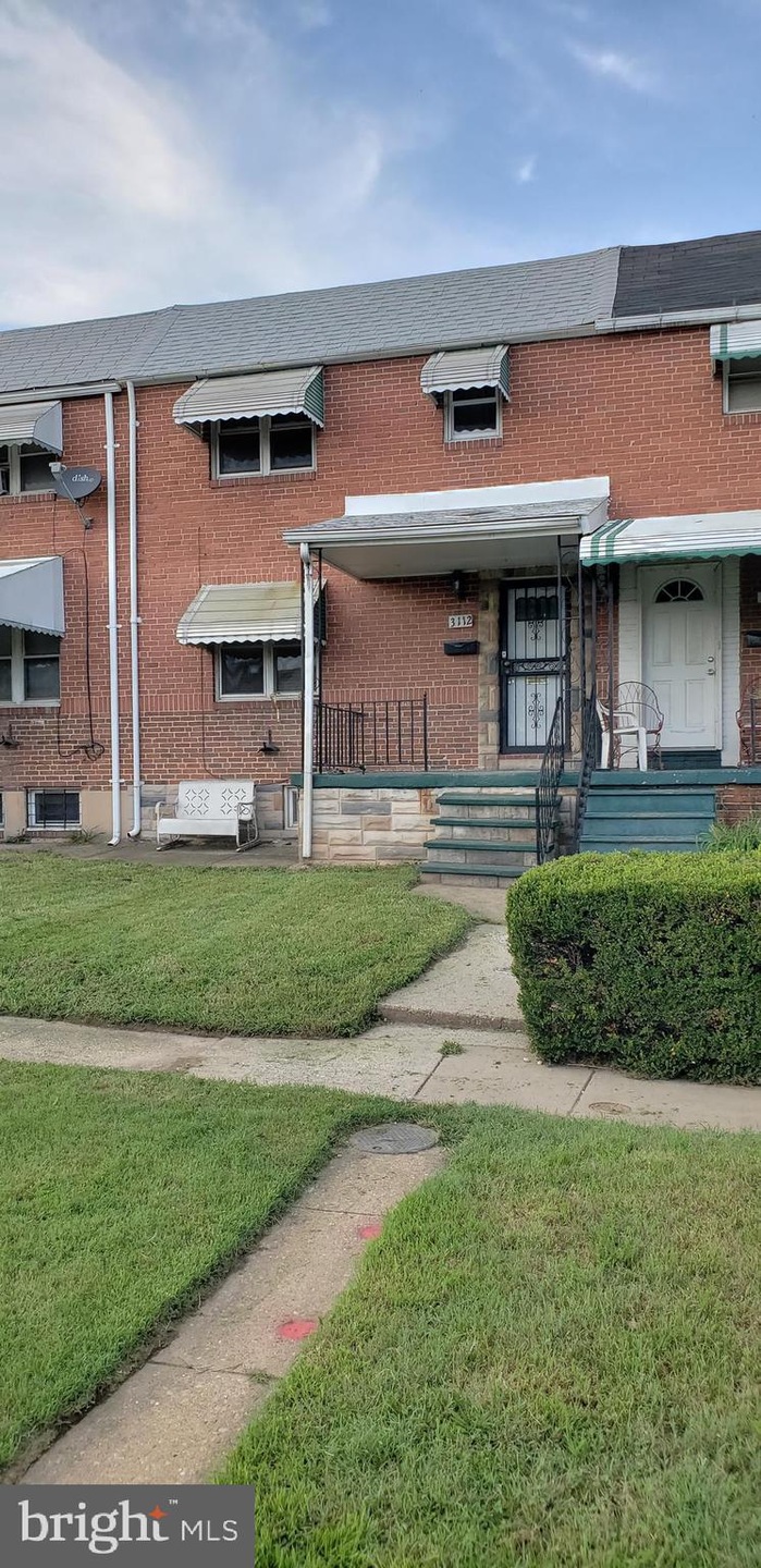 3112 E Federal St, Baltimore, MD 21213 - photo 1