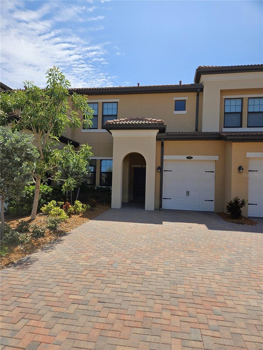 10039 Crooked Creek Dr unit 102, Venice, FL 34293 - photo 1