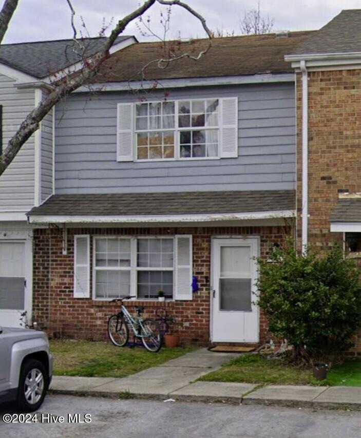 621 Myrtlewood Cir, Jacksonville, NC 28546 - photo 1