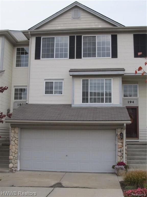 194 OAK RIDGE DRIVE