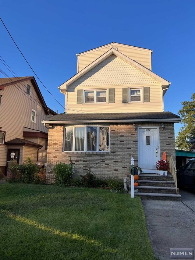 703 Teneyck Ave unit 1, Lyndhurst, NJ 07071 - photo 1