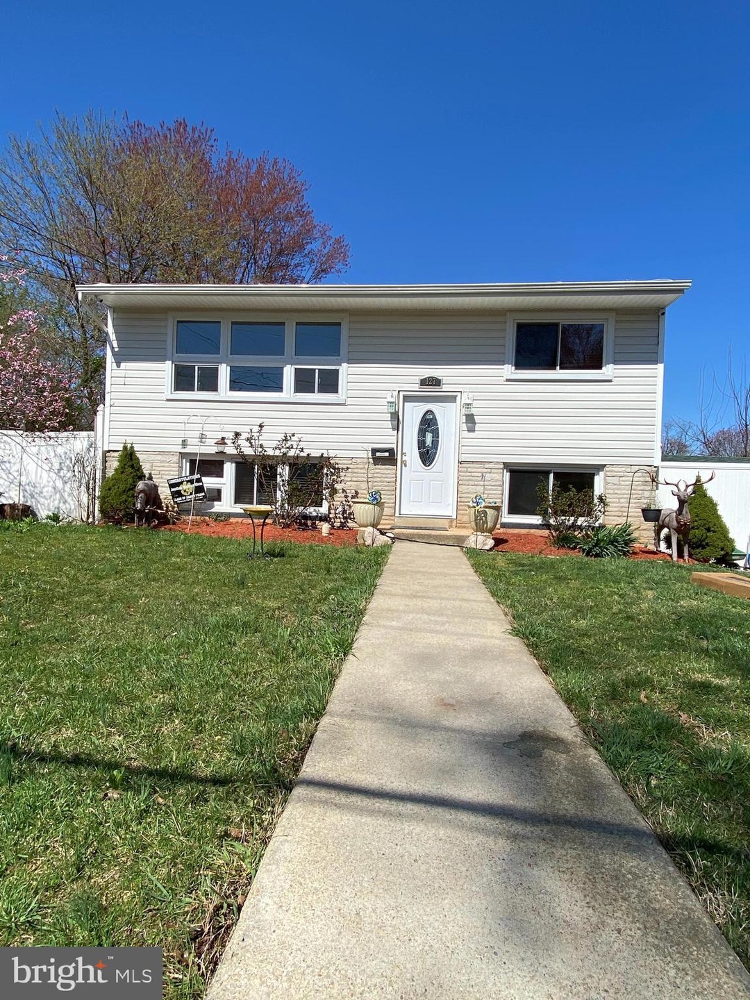 127 Yost St, Manassas Park, VA 20111 - photo 1