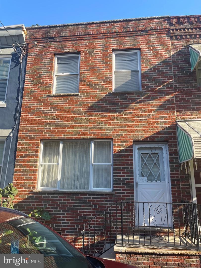 For Rent $1,873/month