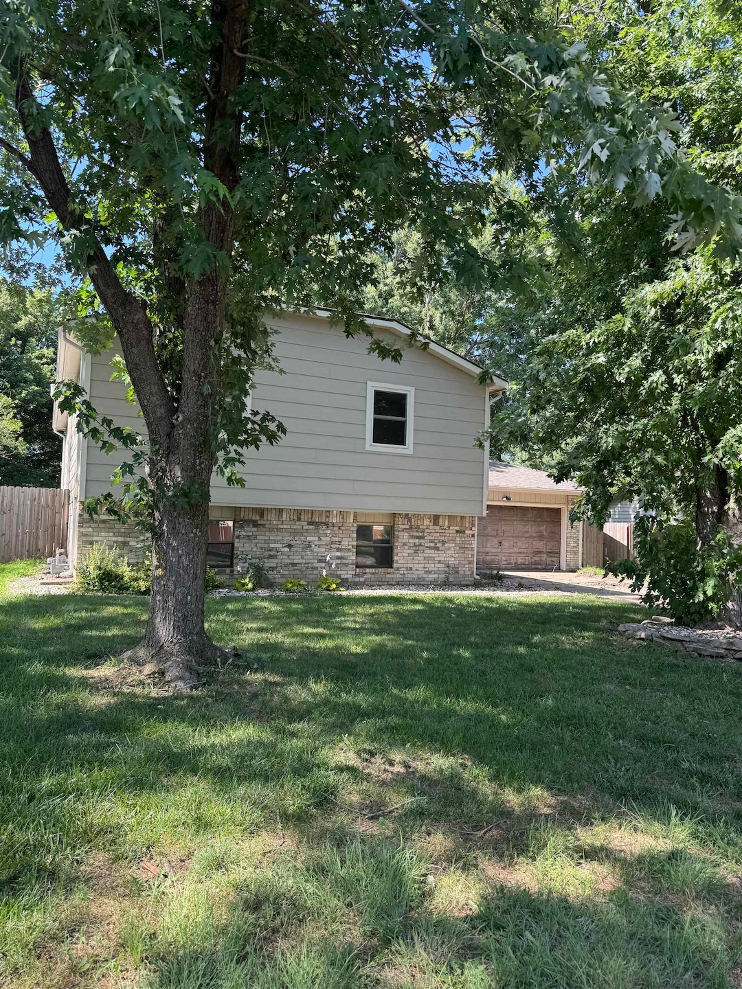 10318 W Dora St, Wichita, KS 67209 - photo 1