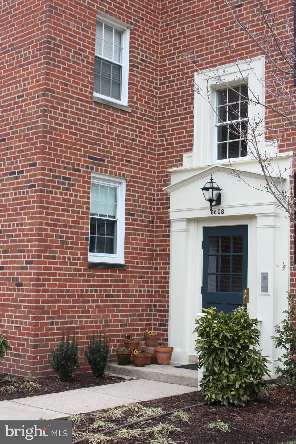 6608 Potomac Ave unit A1, Alexandria, VA 22307 - photo 1