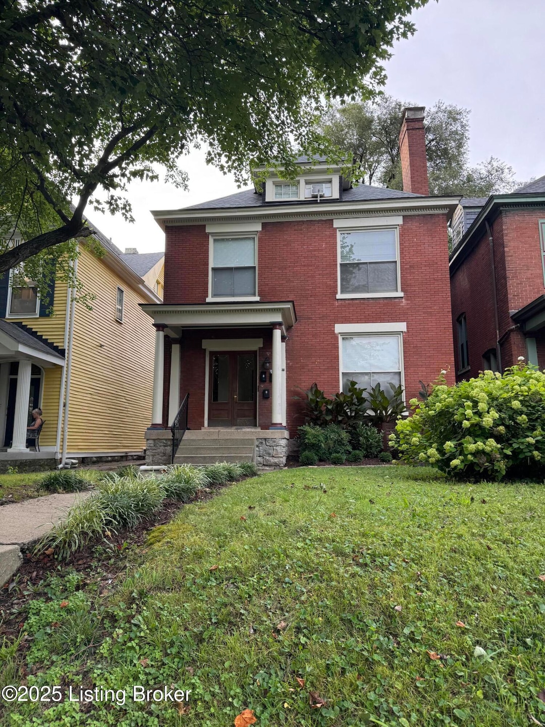 1327 Hepburn Front IMG_3203