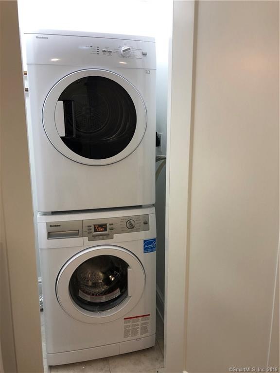 693 Post Rd unit Cottage A, Darien, CT 06820 - photo 1