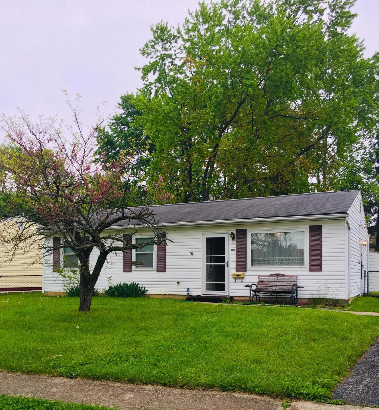 2956 Reynard Rd, Columbus, OH 43232 - photo 1