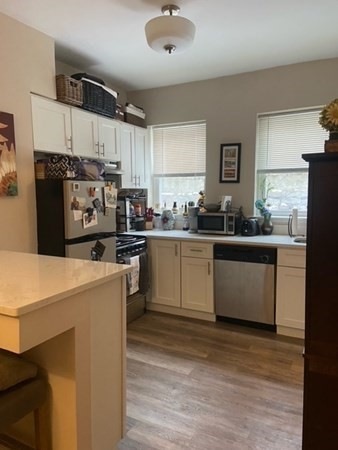 352 E 8th St unit 1, Boston, MA 02127 - photo 1