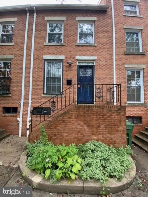 For Rent $2,200/month