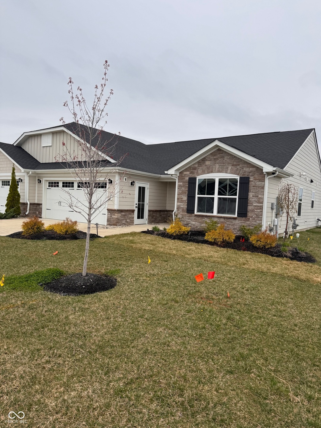 99 Gnarled Oak Ln, Whiteland, IN 46184 - photo 1