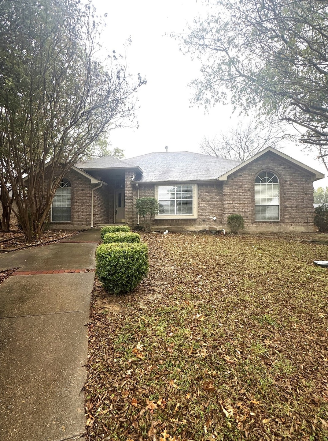 1600 Weatherstone Dr, Desoto, TX 75115 - photo 1