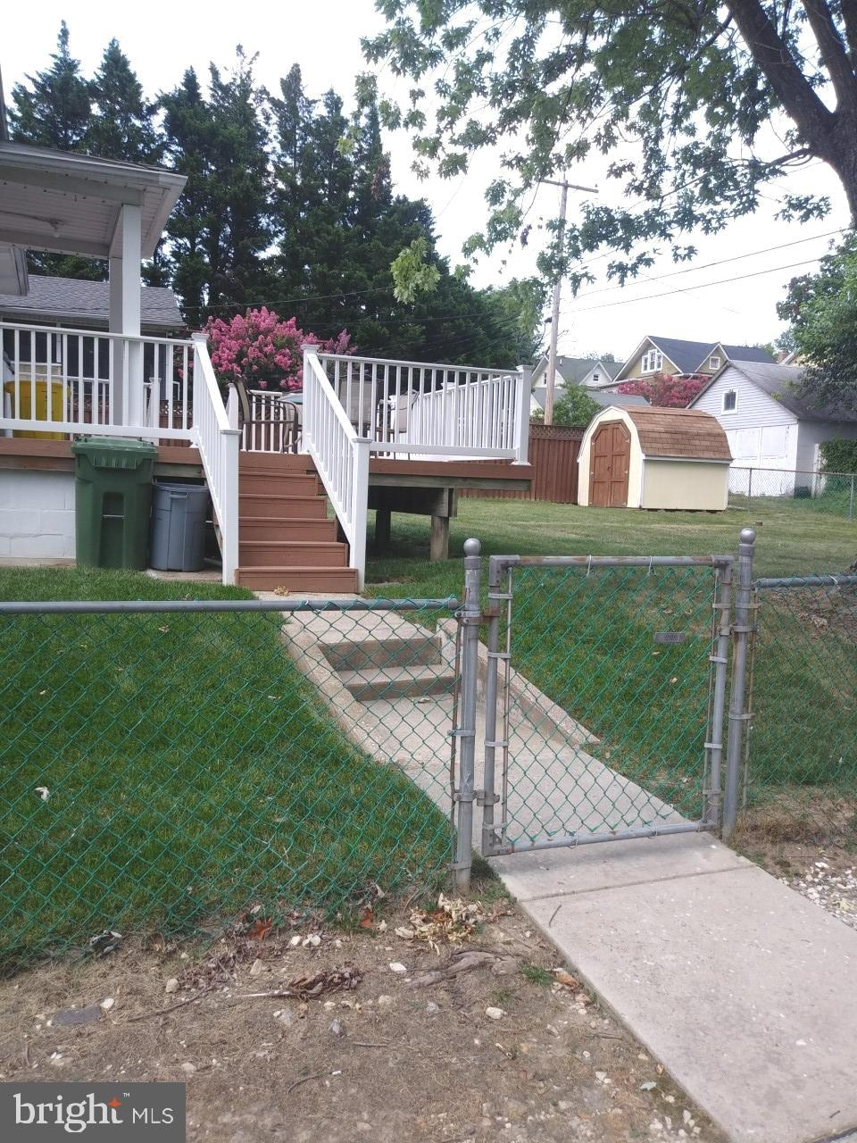 5301 Catalpha Rd, Baltimore, MD 21214 - photo 1