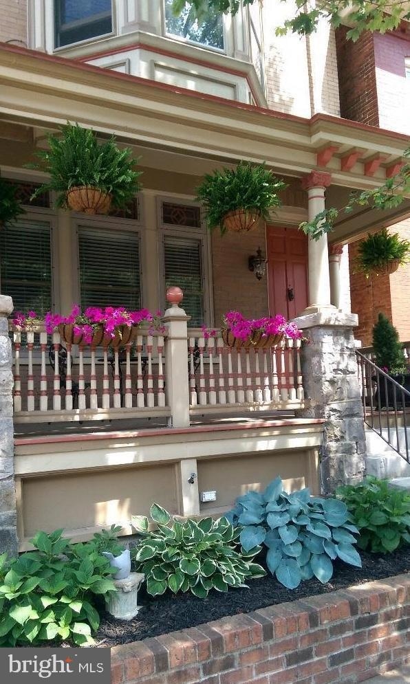 Sold $500,000 • Co-Listing Agent