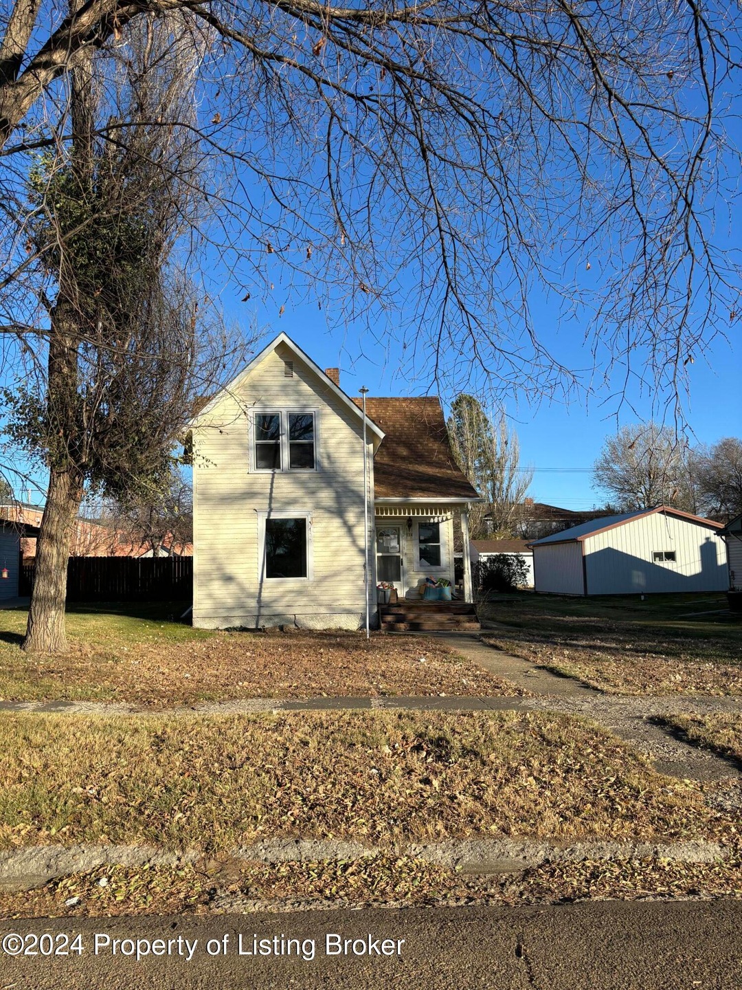 Charming 2 story