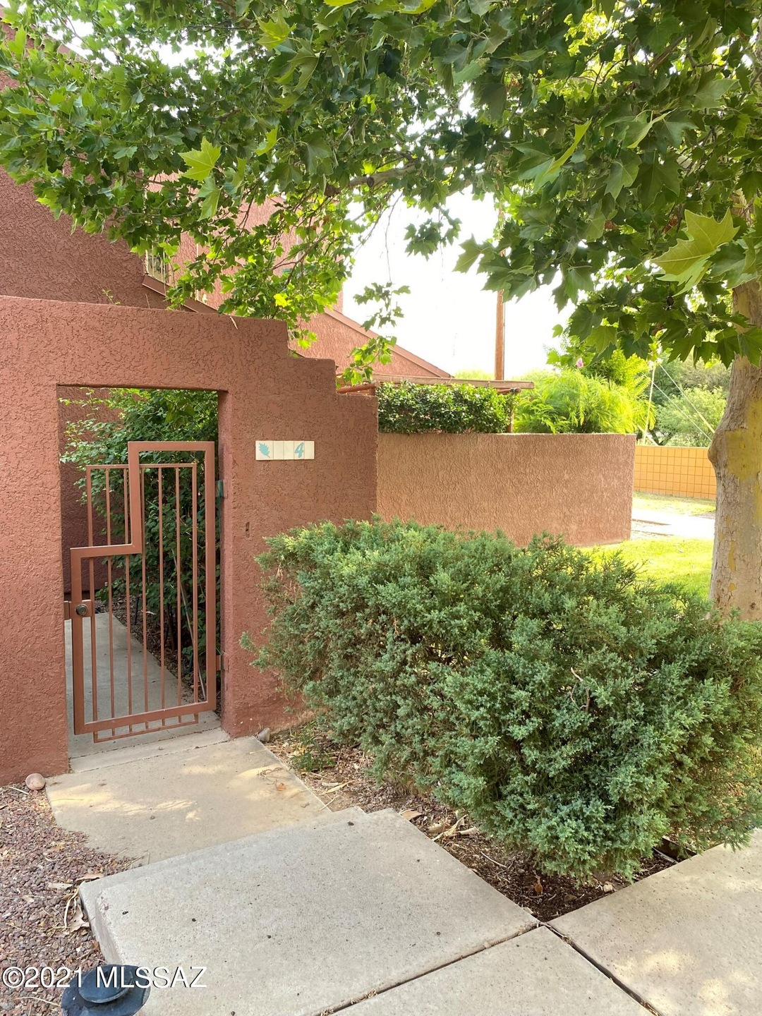 4040 N Weimer Place unit 4, Tucson, AZ 85719 - photo 1