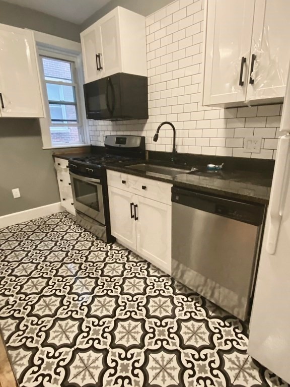 32 Reedsdale St unit 4, Allston, MA 02134 - photo 1