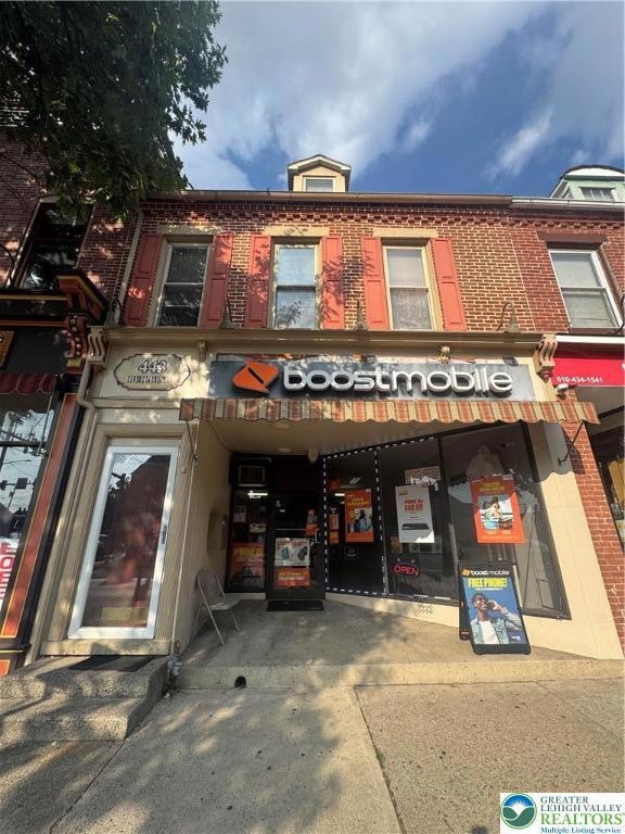 Second floor ( 2 story apt)