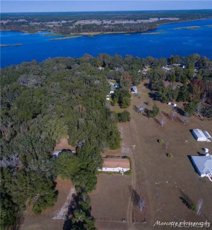 Just a Stones Throw from 3800 Acre Lake Rousseau!