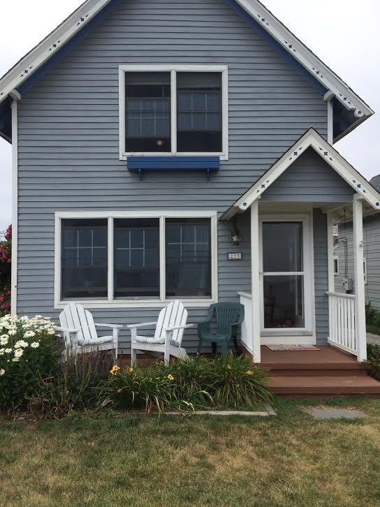 235 Linden Ave, Branford, CT 06405 - photo 1