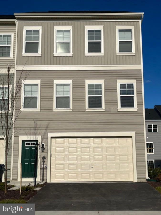 127 Lindy Way, Stephenson, VA 22656 - photo 1