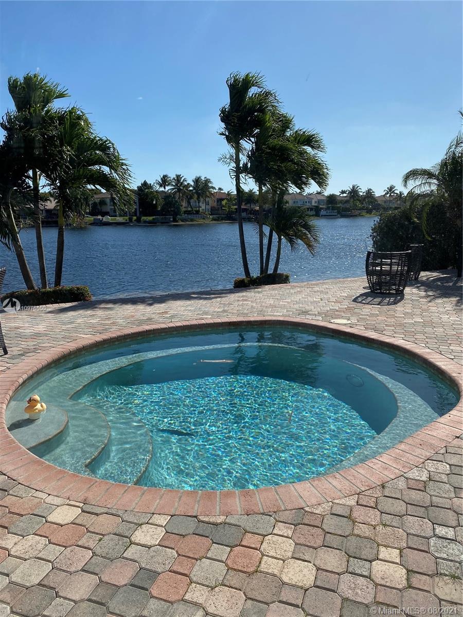 10972 NW 73rd St, Doral, FL 33178 - photo 1