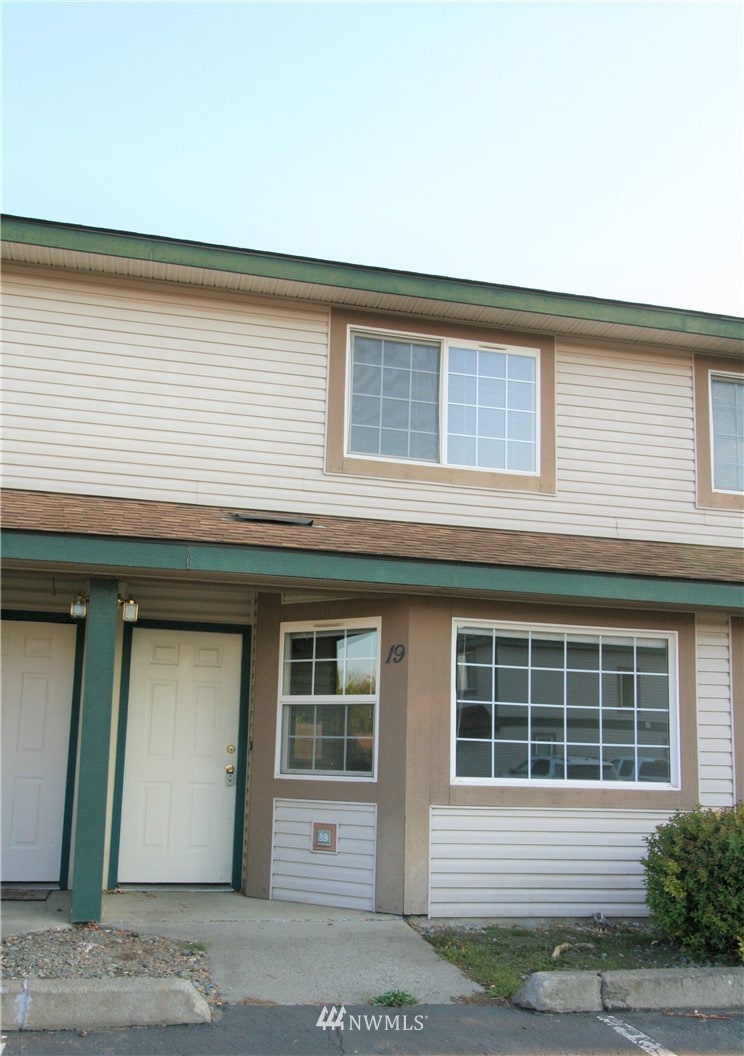 209 N 18th Ave unit D19, Yakima, WA 98902 - photo 1