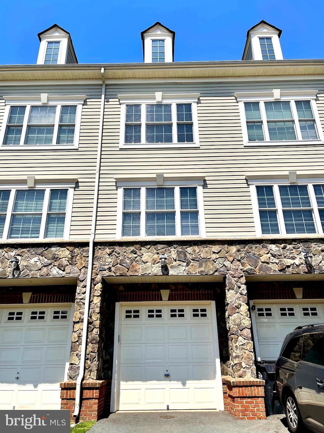 11265 Wortham Crest Cir unit 39, Manassas, VA 20109 - photo 1