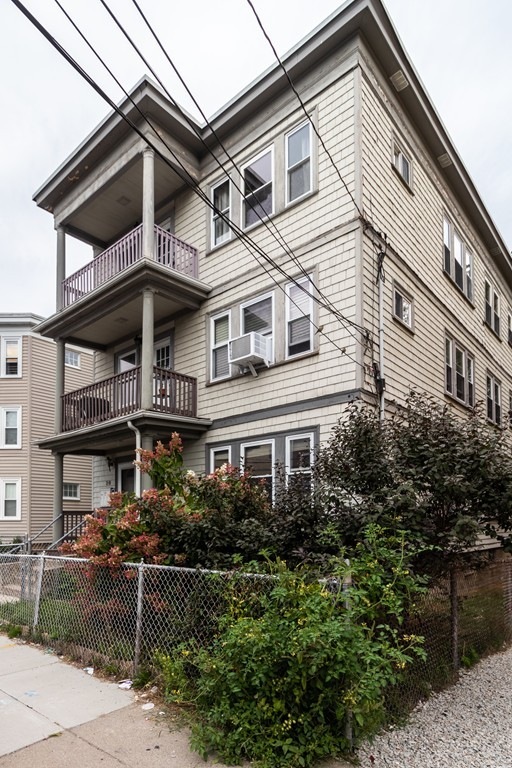 20 Fawndale Rd unit 3, Roslindale, MA 02131 - photo 1