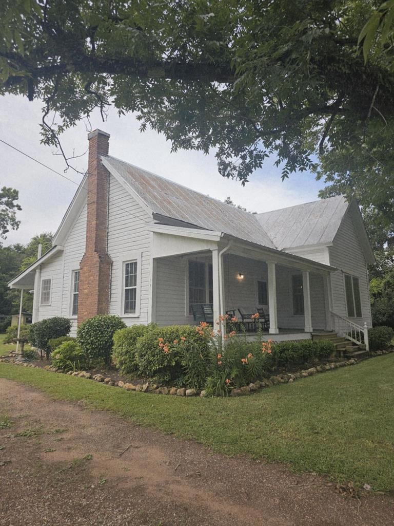 For Sale $160,000 • Co-Listing Agent