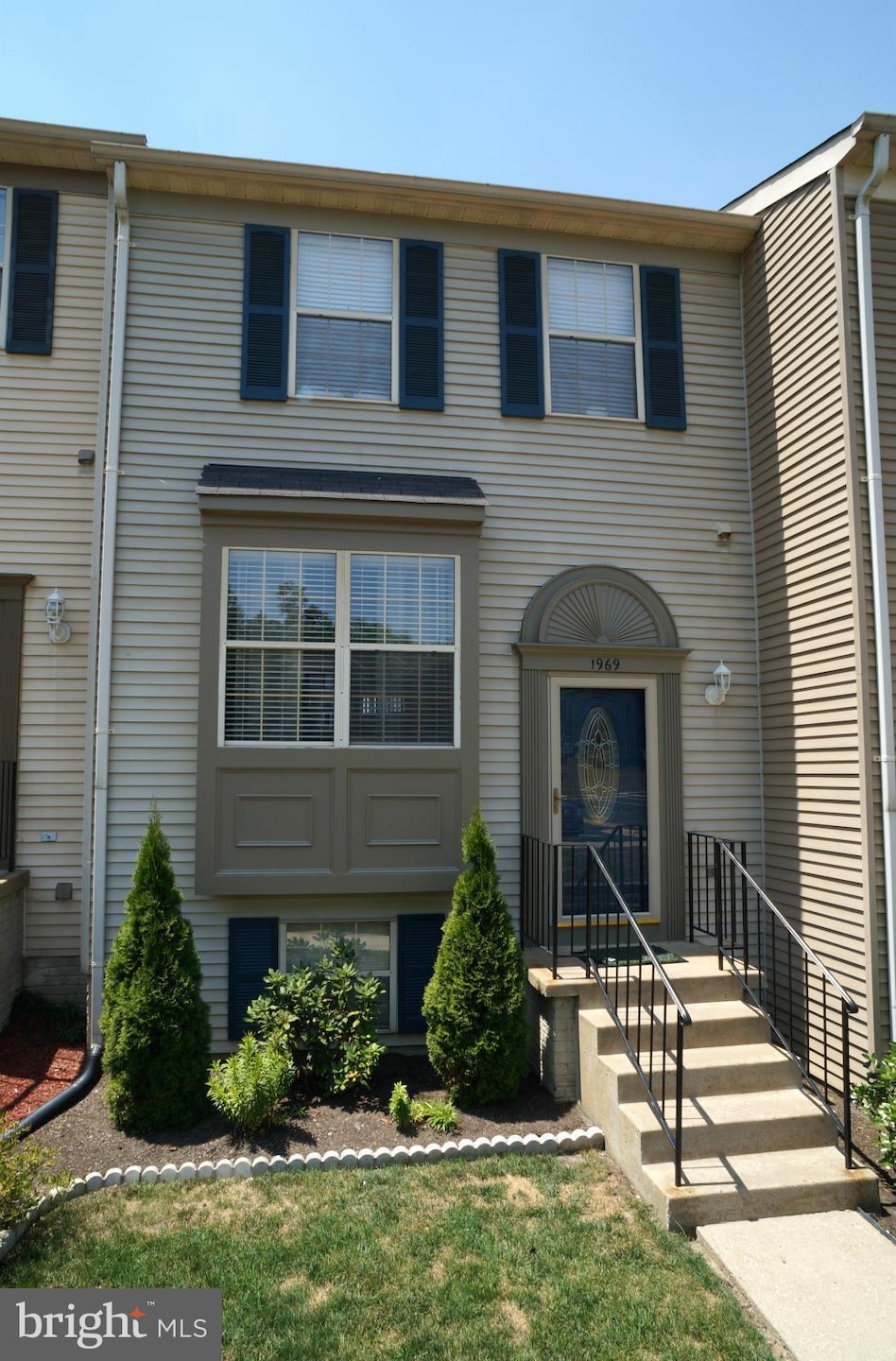 1969 Winslow Ct, Woodbridge, VA 22191 - photo 1